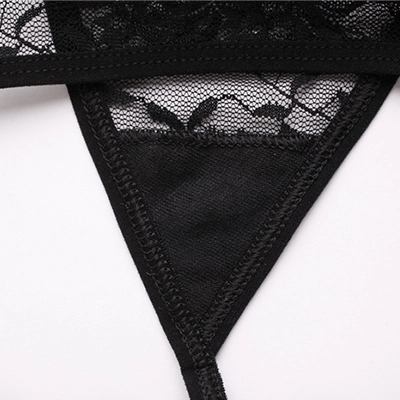 ハートモチーフのセクシーショーツ